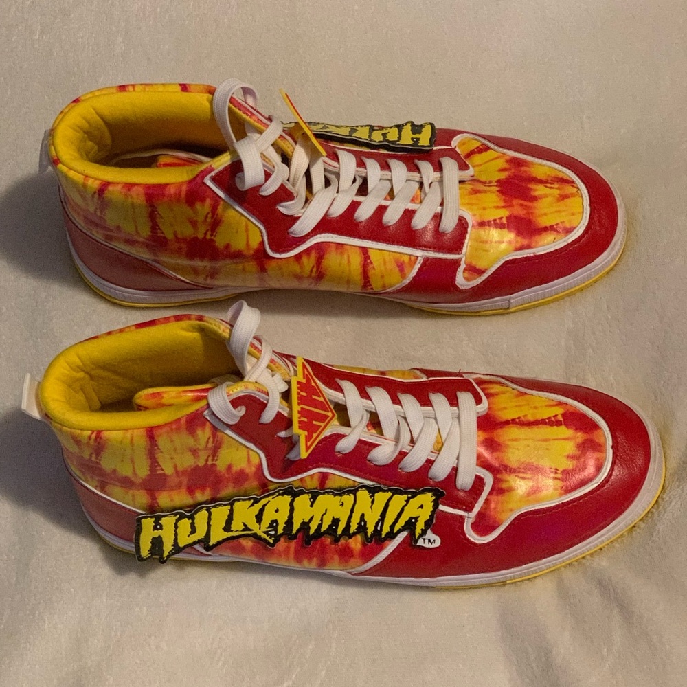 Hulk Hogan HULKAMANIA Red & Yellow WWE Size 13 Shoes - Picture 3 of 16